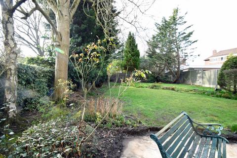 73 The Ridings, London, W5 3DP