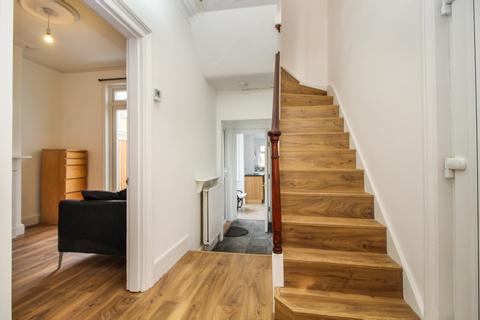 4 bedroom end of terrace house to rent, Idmiston Road, Stratford E15