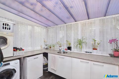 8 Ashbrook Avenue, Sutton Weaver, Runcorn, WA7 3HD