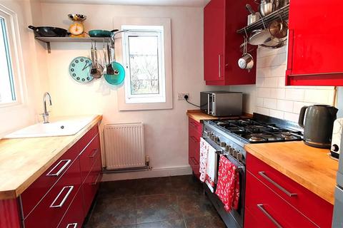 279 Staines Road, Feltham, TW14 9HF