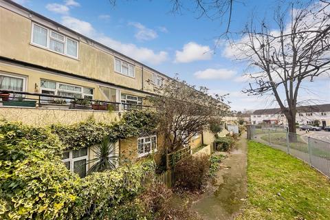 2 bedroom maisonette for sale, Nelson Close, Croydon, Surrey