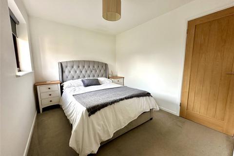 10 Bankview, Lymington, SO41 8YG