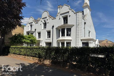 9 bedroom detached house for sale, West End, March