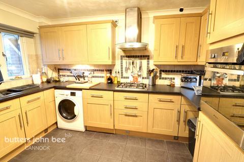 3 bedroom terraced house for sale, Claygate Road, Cannock