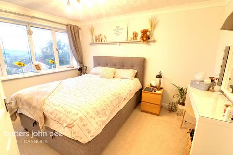 3 bedroom terraced house for sale, Claygate Road, Cannock