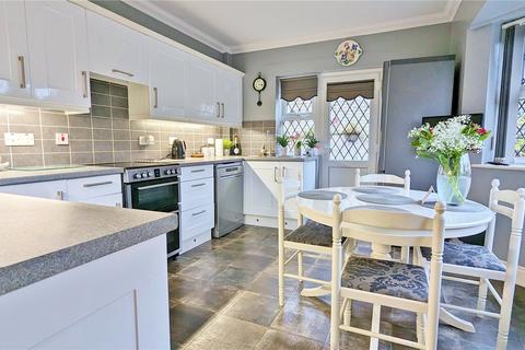 4 bedroom detached house for sale, Hillside Avenue, Worthing, West Sussex, BN14