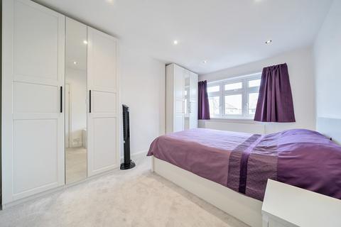82 Long Drive, Ruislip, HA4 0HP
