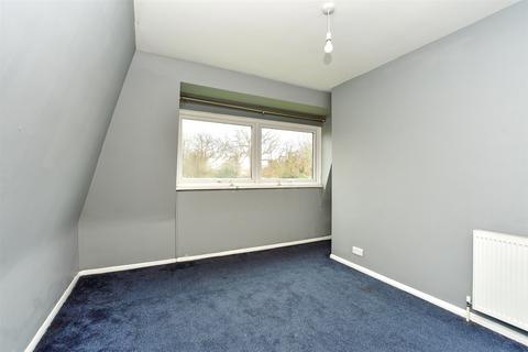 17 Thorne Close, Erith, DA8 1EU