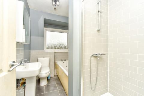 17 Thorne Close, Erith, DA8 1EU