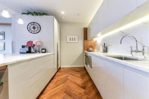 2 bedroom apartment to rent, Ambassador Building, Embassy Gardens, London, SW11
