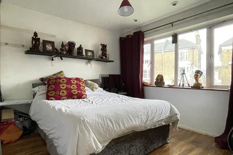66 Cranfield Road, London, SE4 1UG