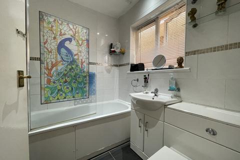 66 Cranfield Road, London, SE4 1UG