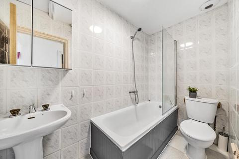 1 bedroom flat for sale, Queens Avenue, Muswell Hill