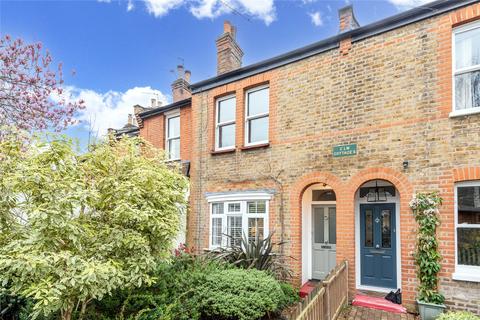 7 Grove Footpath, Surbiton, KT5 8AT