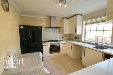 3 bedroom terraced house to rent - Grantham Road, E12