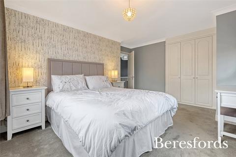 46 Baynard Avenue, Flitch Green, Dunmow, CM6 3FF