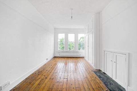 2 bedroom apartment to rent, Copley Park London SW16