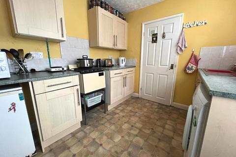 18 Fairmont Road, Grimsby, DN32 8DZ