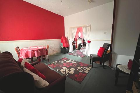 18 Fairmont Road, Grimsby, DN32 8DZ