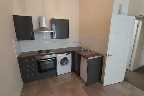 1 bedroom flat to rent, 77 Kirby Road, WF9