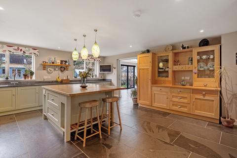 4 bedroom detached house for sale, Station Road Shipton-under-Wychwood Chipping Norton, Oxfordshire, OX7 6BQ