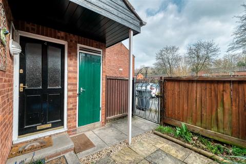 4 Abberley Close, Church Hill, Redditch, B98 8QY