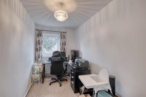 4 Abberley Close, Church Hill, Redditch, B98 8QY