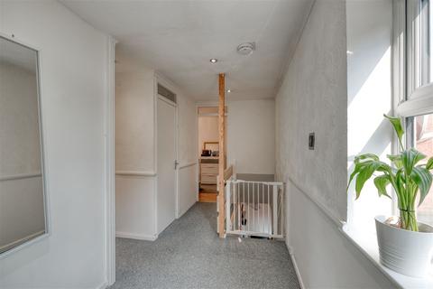 4 Abberley Close, Church Hill, Redditch, B98 8QY