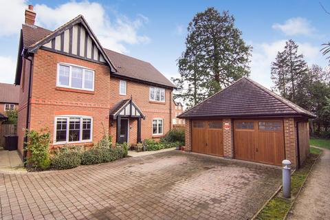 4 bedroom detached house for sale - Meer Stones Road, Coventry CV7