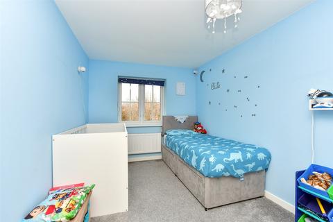 2 bedroom end of terrace house for sale, Crossways, Sittingbourne, Kent