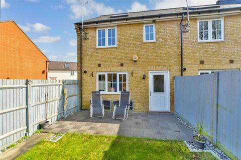 2 bedroom end of terrace house for sale, Crossways, Sittingbourne, Kent