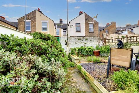 3 bedroom terraced house for sale, Invicta Road, Sheerness
