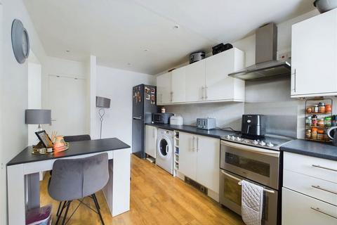 1 bedroom flat for sale, Cissbury Road, Worthing BN14