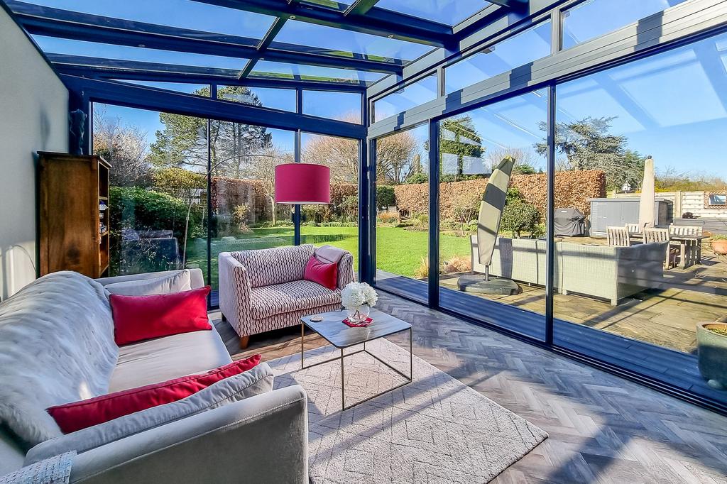 Firs Drive, Harrogate, HG2 6 bed detached house for sale £1,200,000