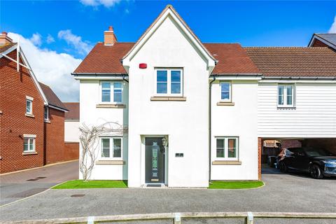 4 bedroom link detached house for sale, Ratcliffe Gate, Old Beaulieu, Essex, CM1