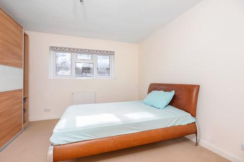 2 bedroom flat to rent, Westmoreland Road Walworth SE17