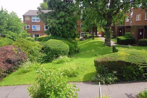 3 bedroom flat for sale, Chepstow Rise, Surrey