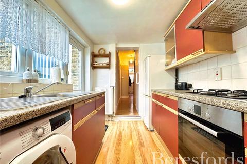 18 Globe Road, Hornchurch, RM11 1BS
