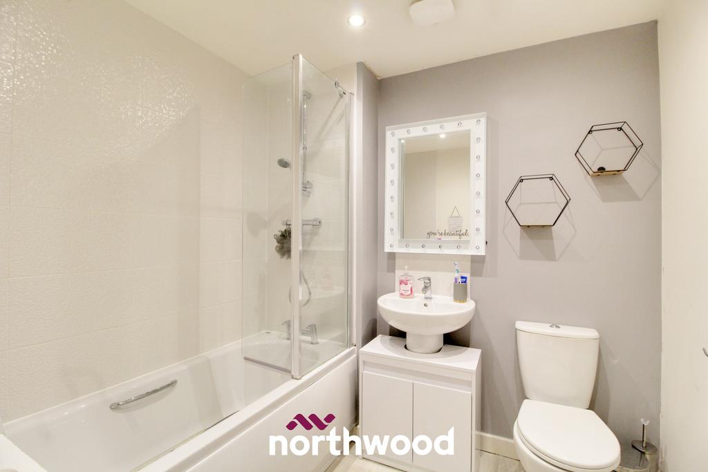 Woodfield Way, Doncaster DN4 2 bed terraced house for sale £165,000