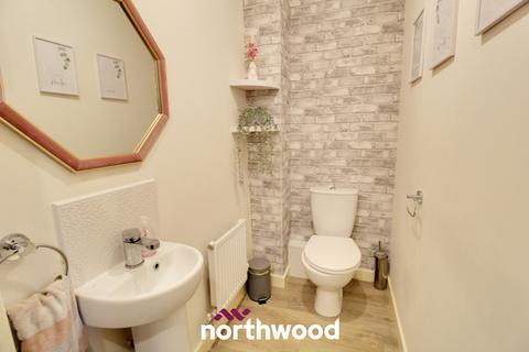 2 bedroom terraced house for sale, Woodfield Way, Doncaster DN4