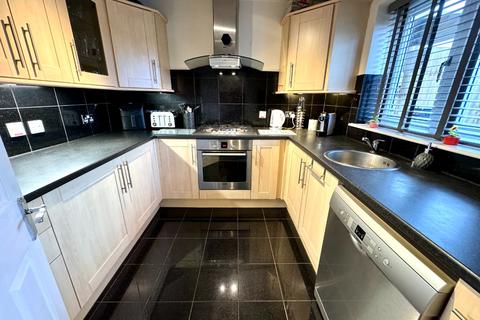 135 Bushmead Road, Luton, LU2 7YT