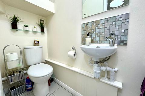 135 Bushmead Road, Luton, LU2 7YT