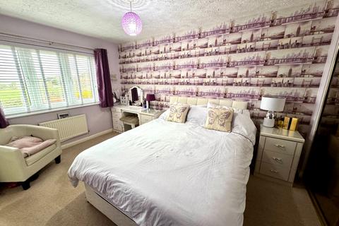 135 Bushmead Road, Luton, LU2 7YT
