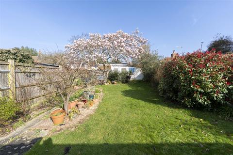 3 bedroom bungalow for sale - Cheviot Road, Worthing, West Sussex, BN13