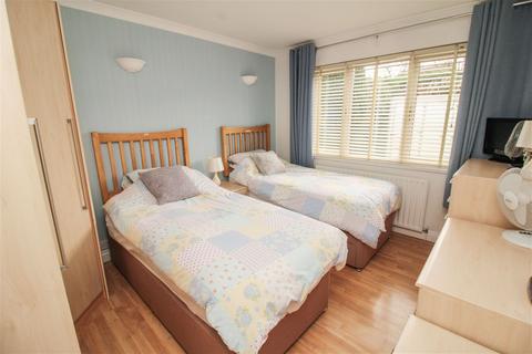 74 Down Road, Portishead, Bristol, BS20 8DA