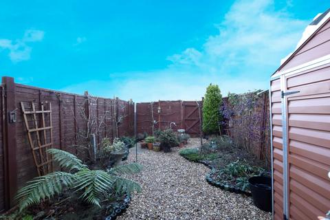 63 Nursery Grove, Gravesend, DA11 7BB