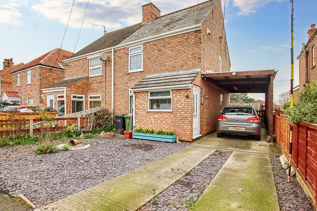 White Horse Drive, Dersingham 3 bed semidetached house for sale £275,000