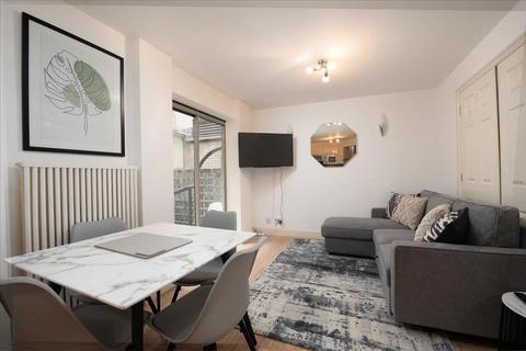 1 bedroom flat to rent, Shavers Place (2), Piccadilly Circus, London, SW1Y