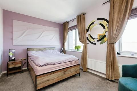 164 Springhead Parkway, Northfleet, Gravesend, DA11 8BY