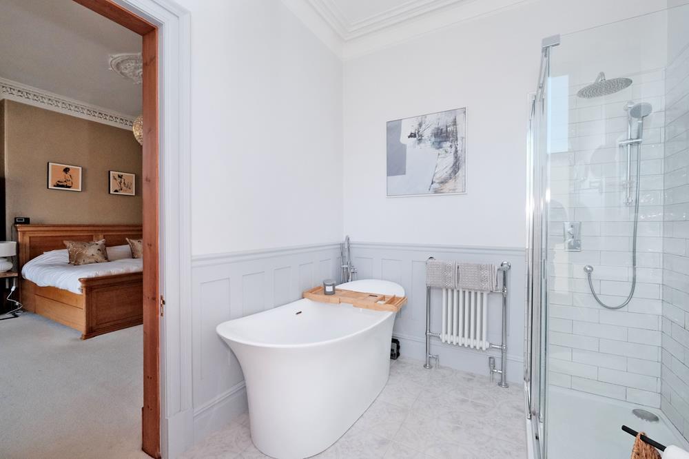 Master En Suite Shower Room